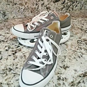 Converse Chuck Taylor All Star Low Top Sneakers